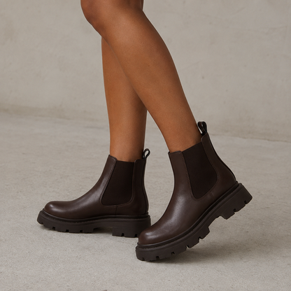 VIVIENNE | Chelsea Boots