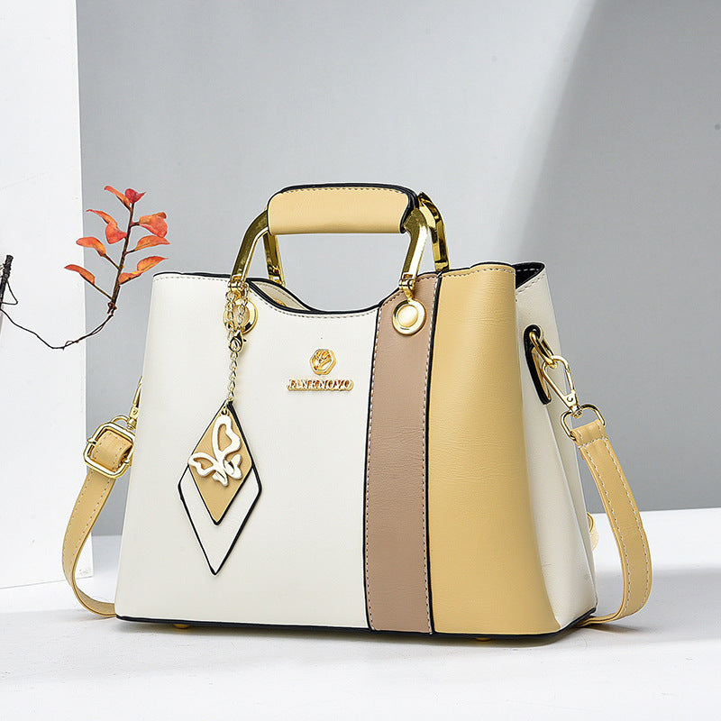 VIVIENNE | Elodie Charm Tas